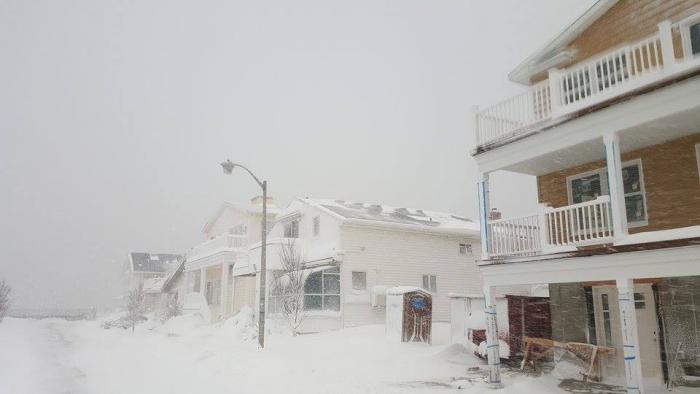 SunPower solar panels on two East Coast houses were still making electricity even during super storm Jonas last January.