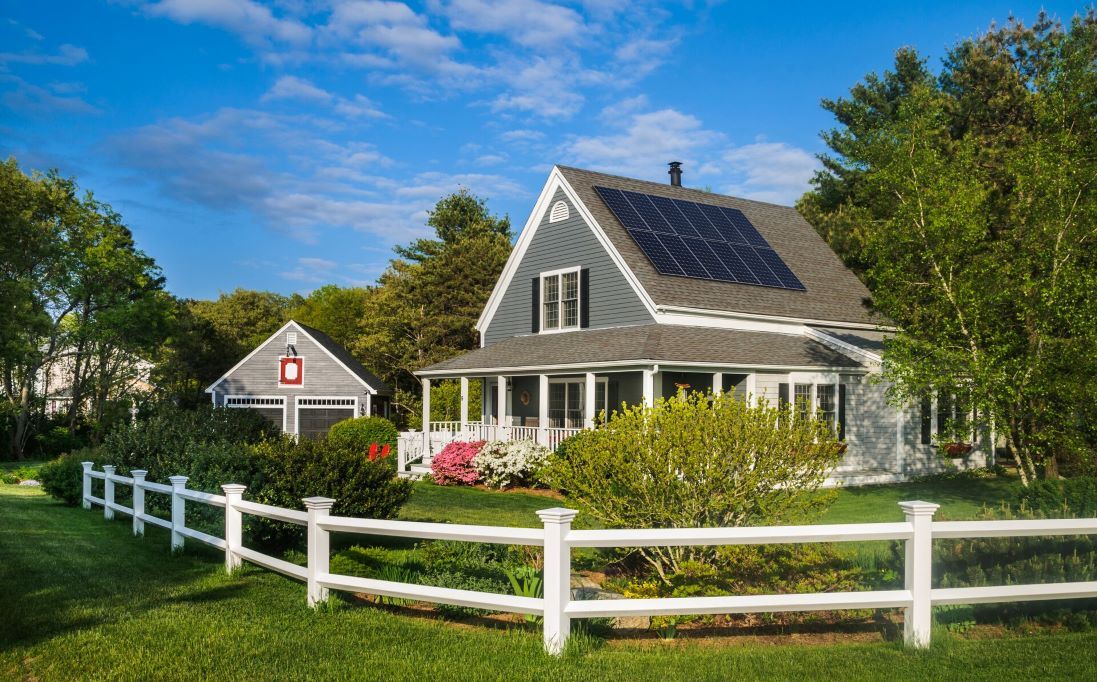 homebuilders working on a community